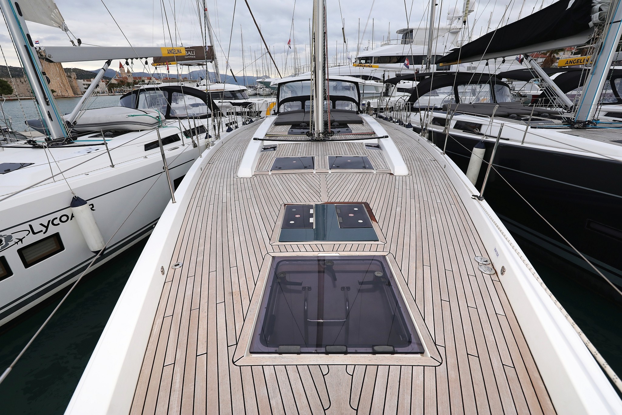 Hanse 588, Jasmine | Yacht Charter Croatia