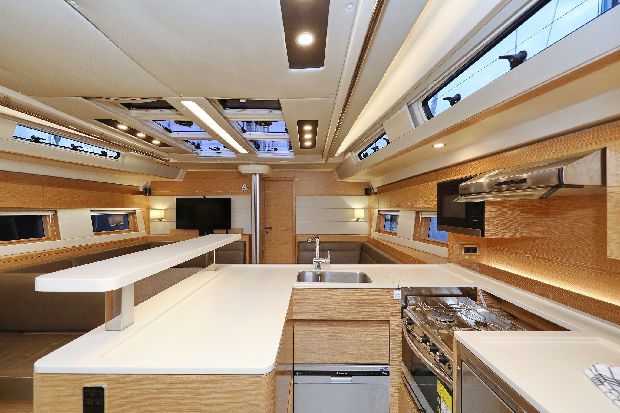 Hanse 588, Jasmine | Yacht Charter Croatia