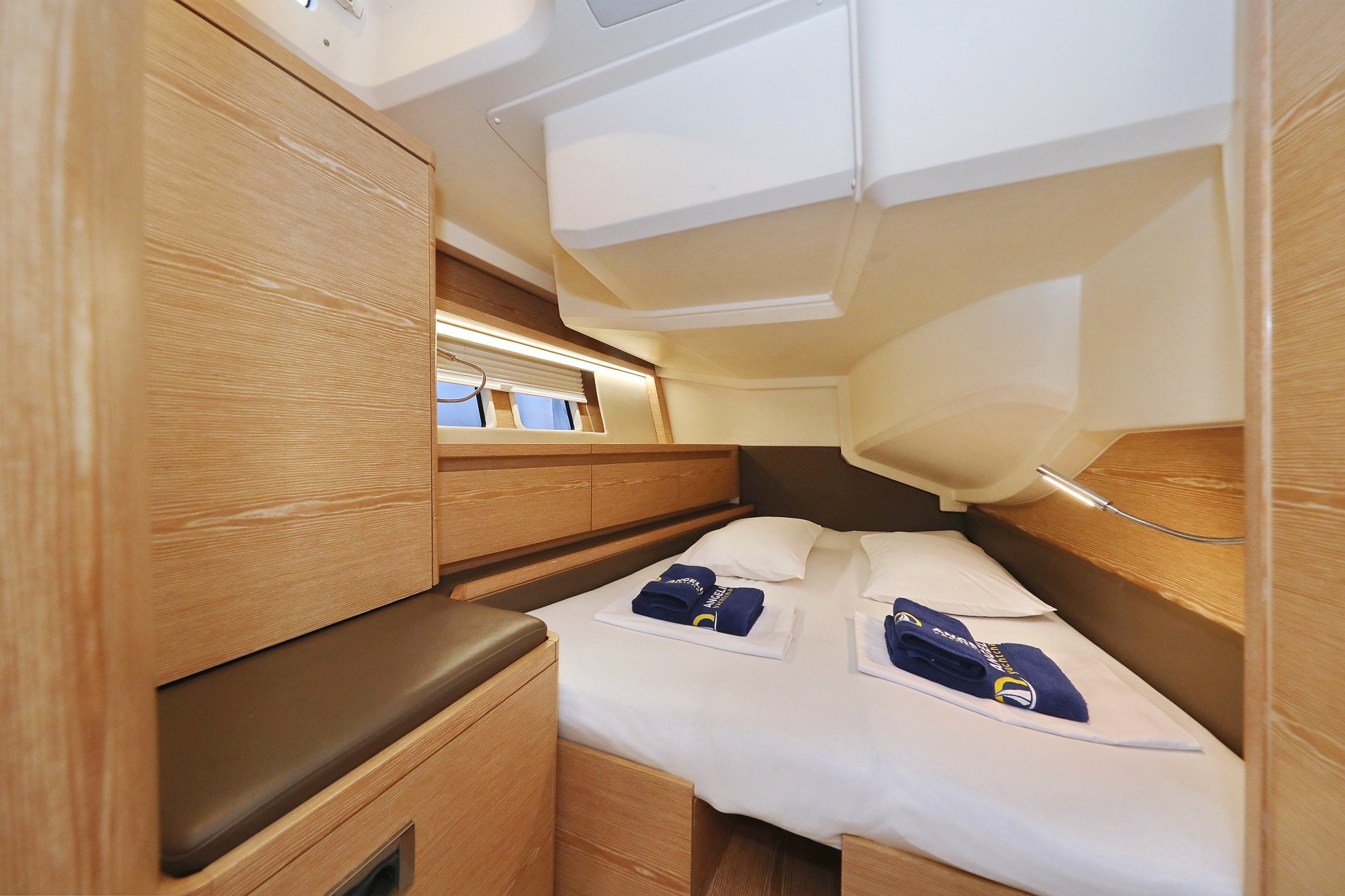 Hanse 588, Jasmine | Yacht Charter Croatia
