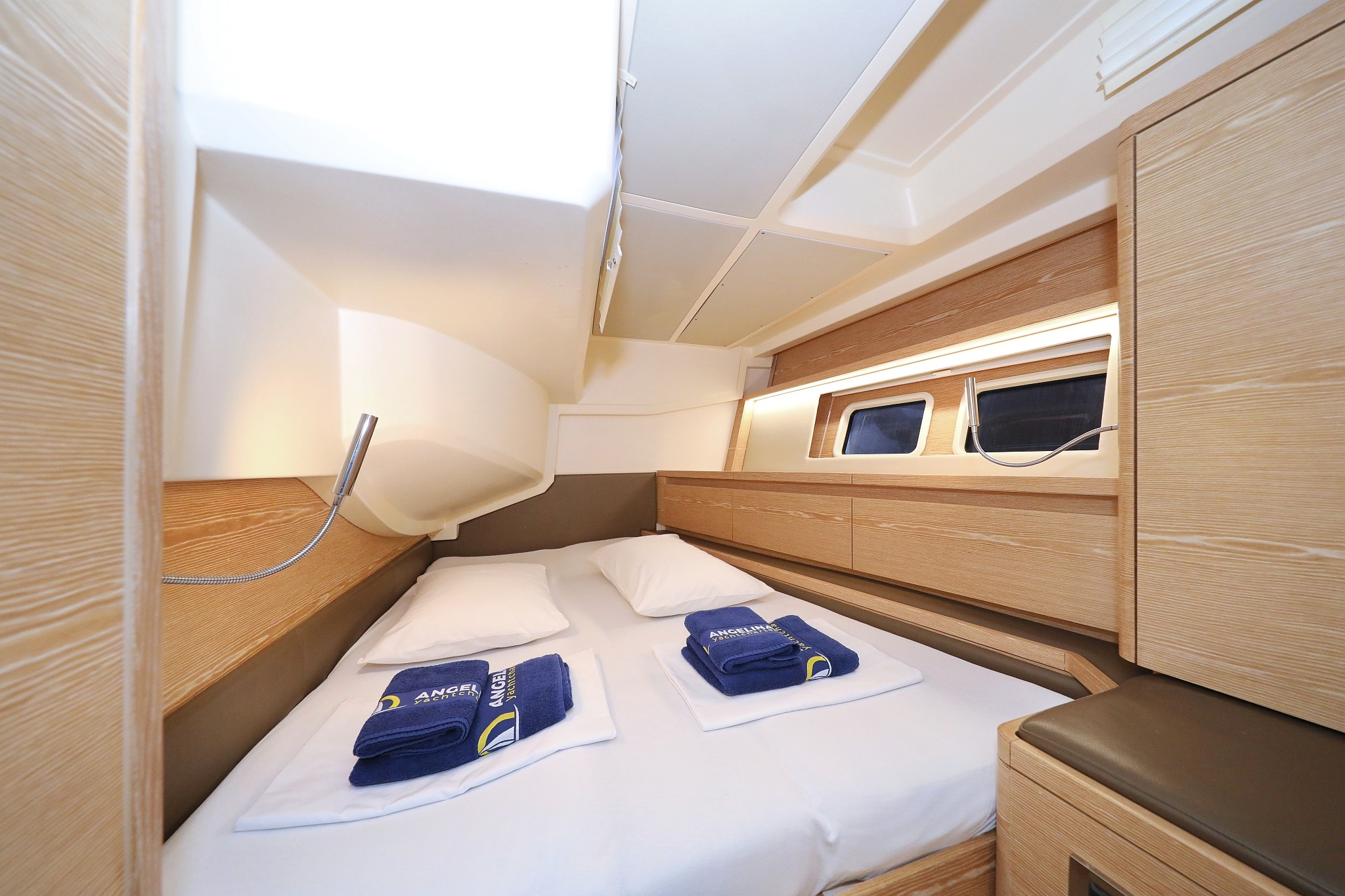 Hanse 588, Jasmine | Yacht Charter Croatia