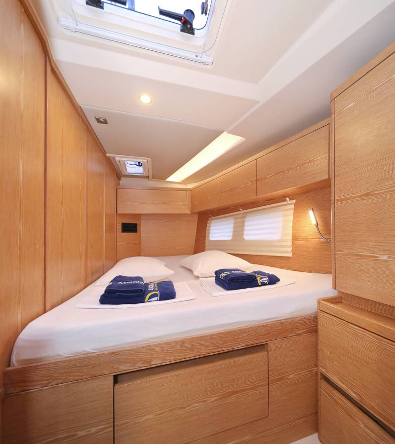 Hanse 588, Jasmine | Yacht Charter Croatia