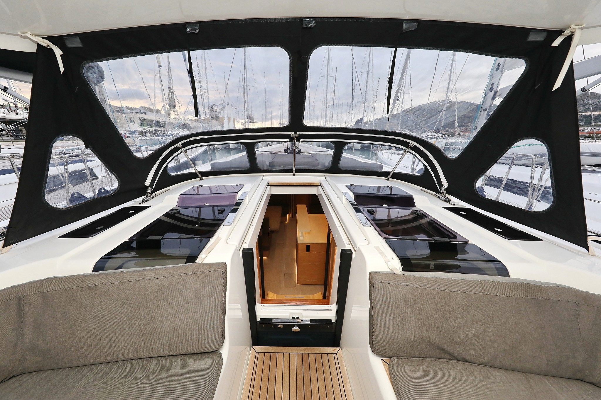 Hanse 588, Jasmine | Yacht Charter Croatia