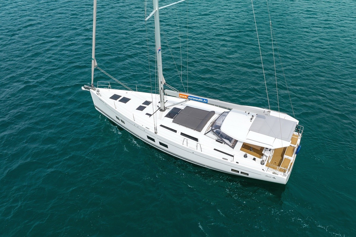 Hanse 588, Constanta | Yacht Charter Croatia