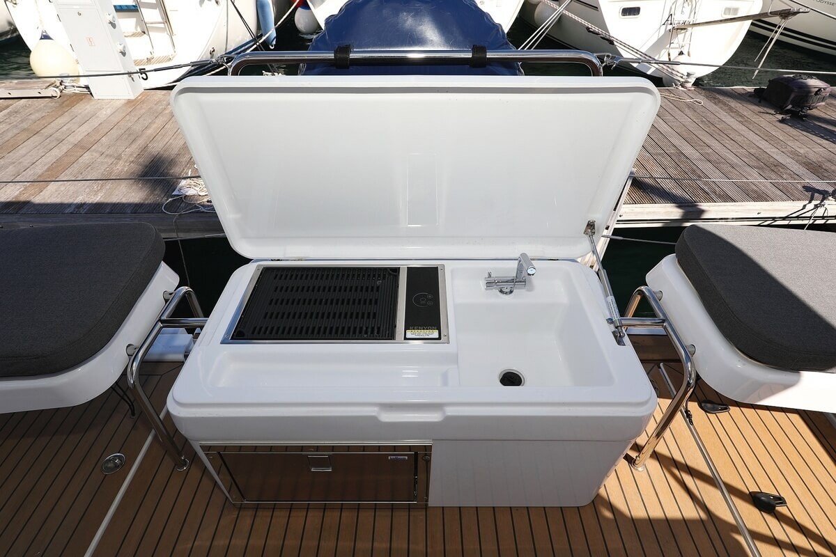 Hanse 588, Constanta | Yacht Charter Croatia