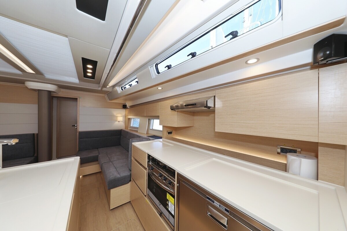 Hanse 588, Constanta | Yacht Charter Croatia