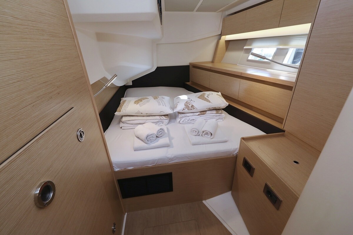 Hanse 588, Constanta | Yacht Charter Croatia