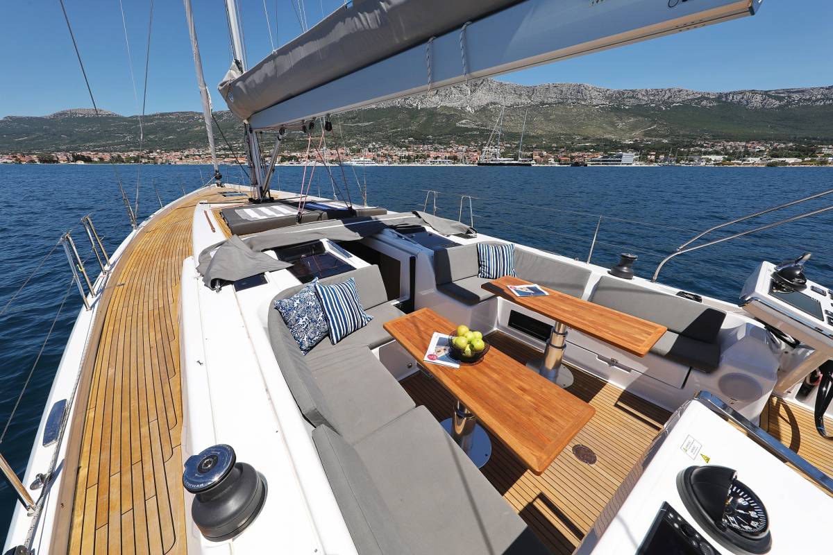 Hanse 588, Hot Stuff | Yacht Charter Croatia
