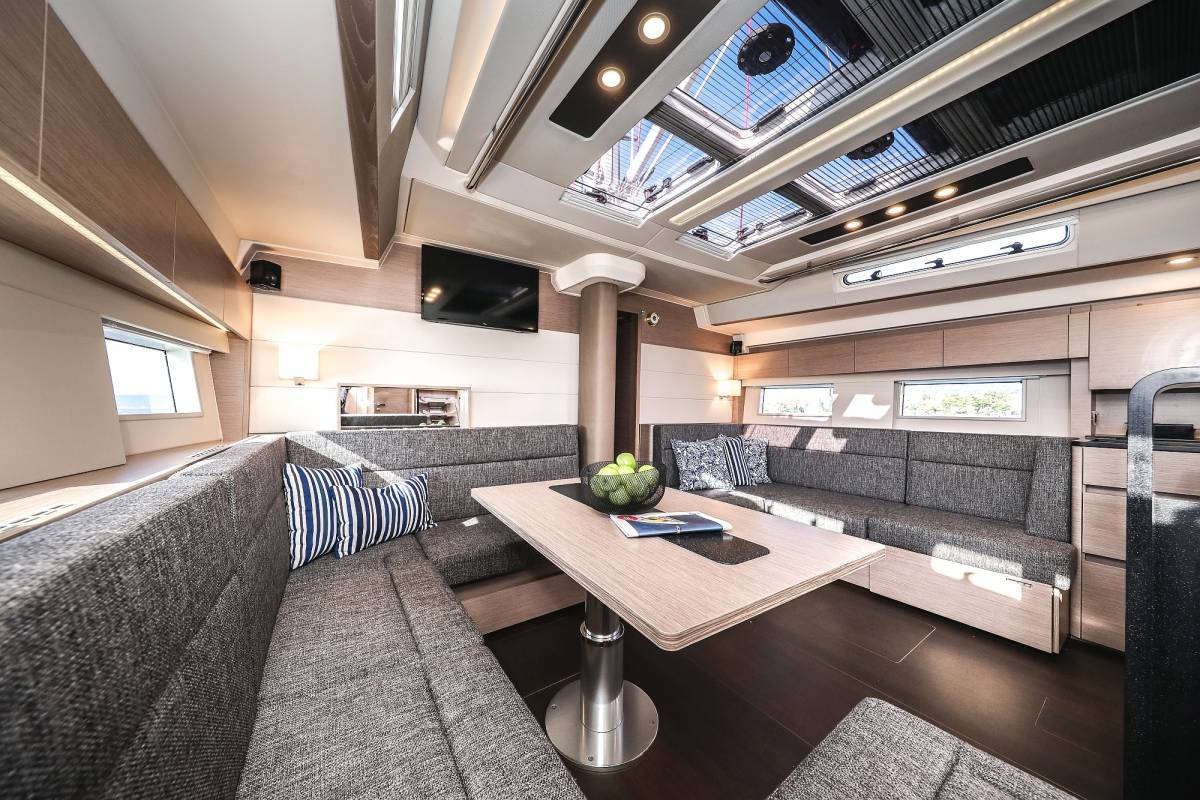 Hanse 588, Hot Stuff | Yacht Charter Croatia