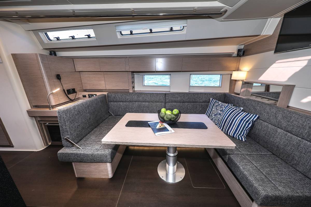 Hanse 588, Hot Stuff | Yacht Charter Croatia