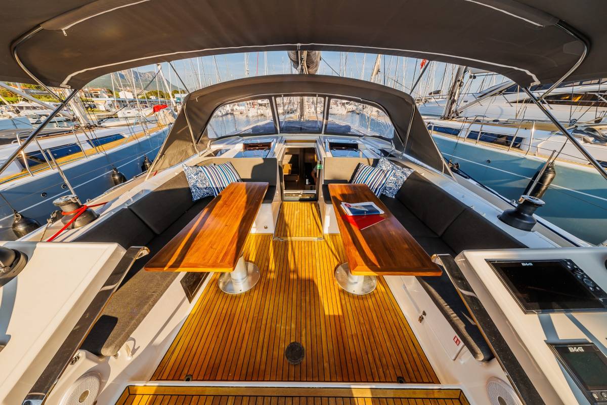 Hanse 588, Mischief 2.0 | Yacht Charter Croatia