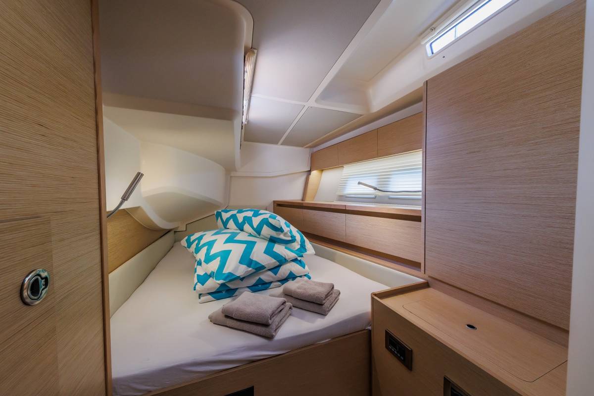 Hanse 588, Mischief 2.0 | Yacht Charter Croatia