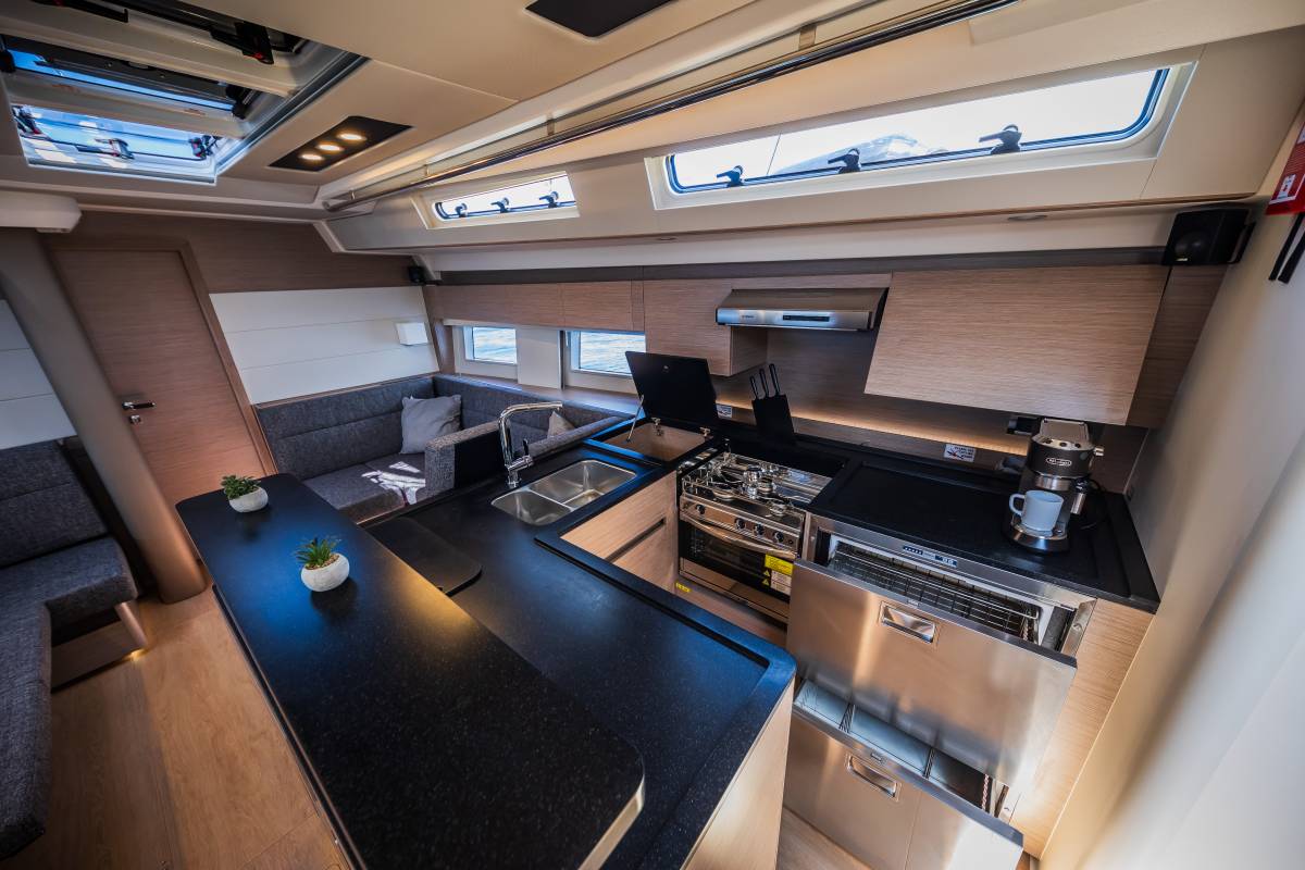 Hanse 588, Oceanelle | Yacht Charter Croatia
