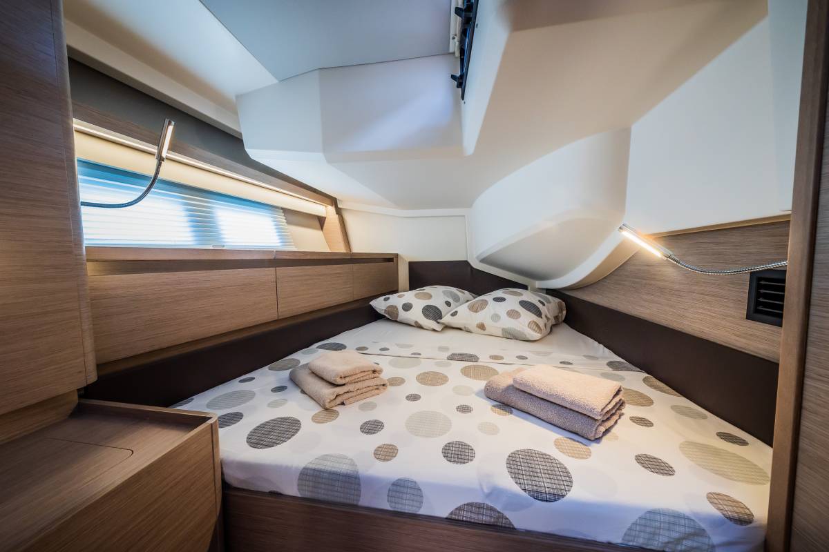 Hanse 588, Oceanelle | Yacht Charter Croatia