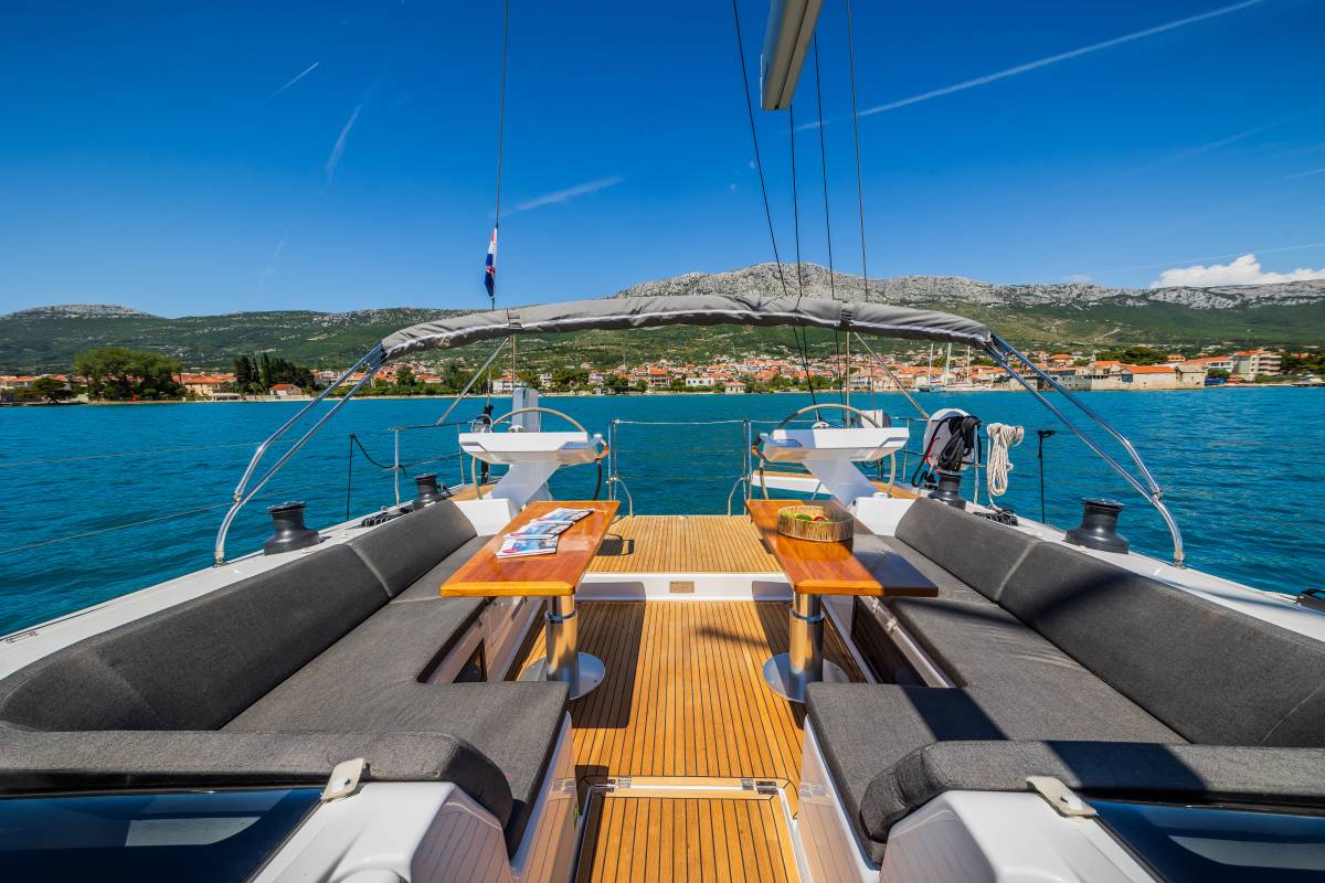 Hanse 588, Eywa | Yacht Charter Croatia