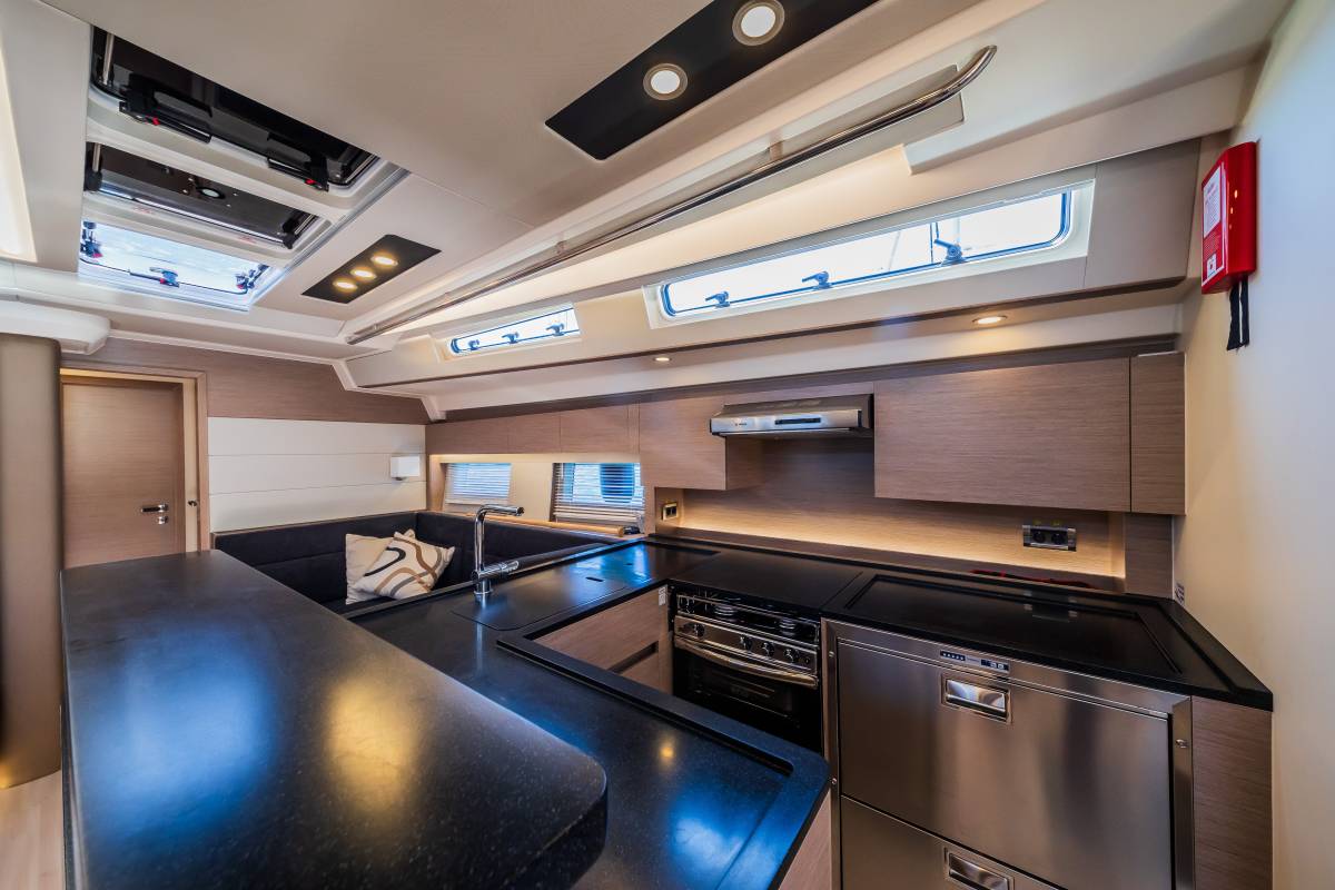 Hanse 588, Eywa | Yacht Charter Croatia