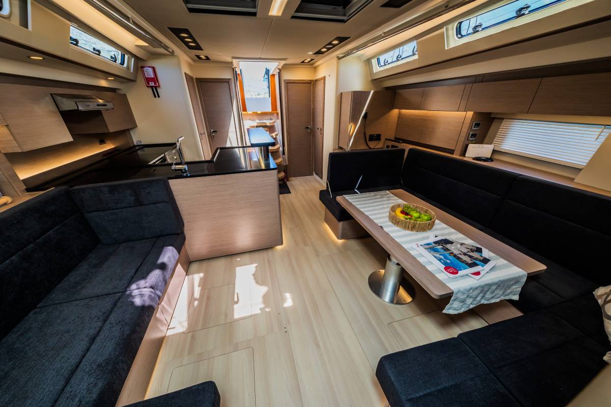 Hanse 588, Eywa | Yacht Charter Croatia