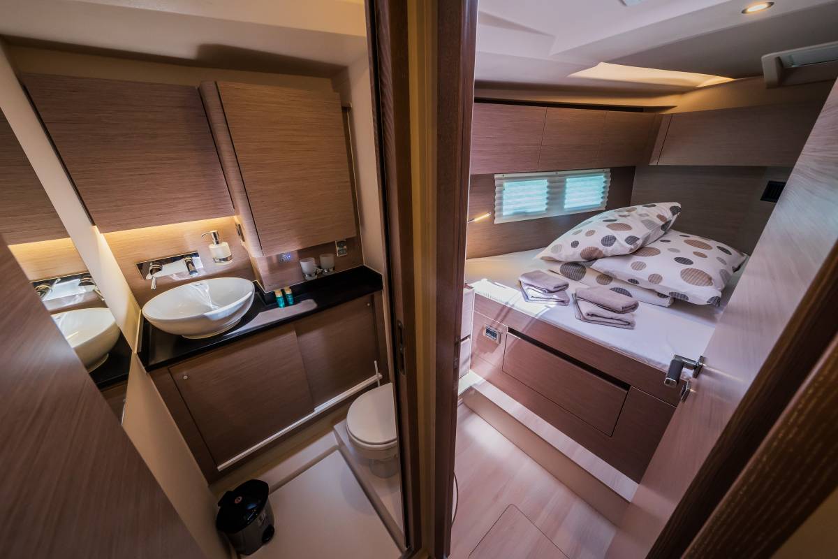 Hanse 588, Eywa | Yacht Charter Croatia