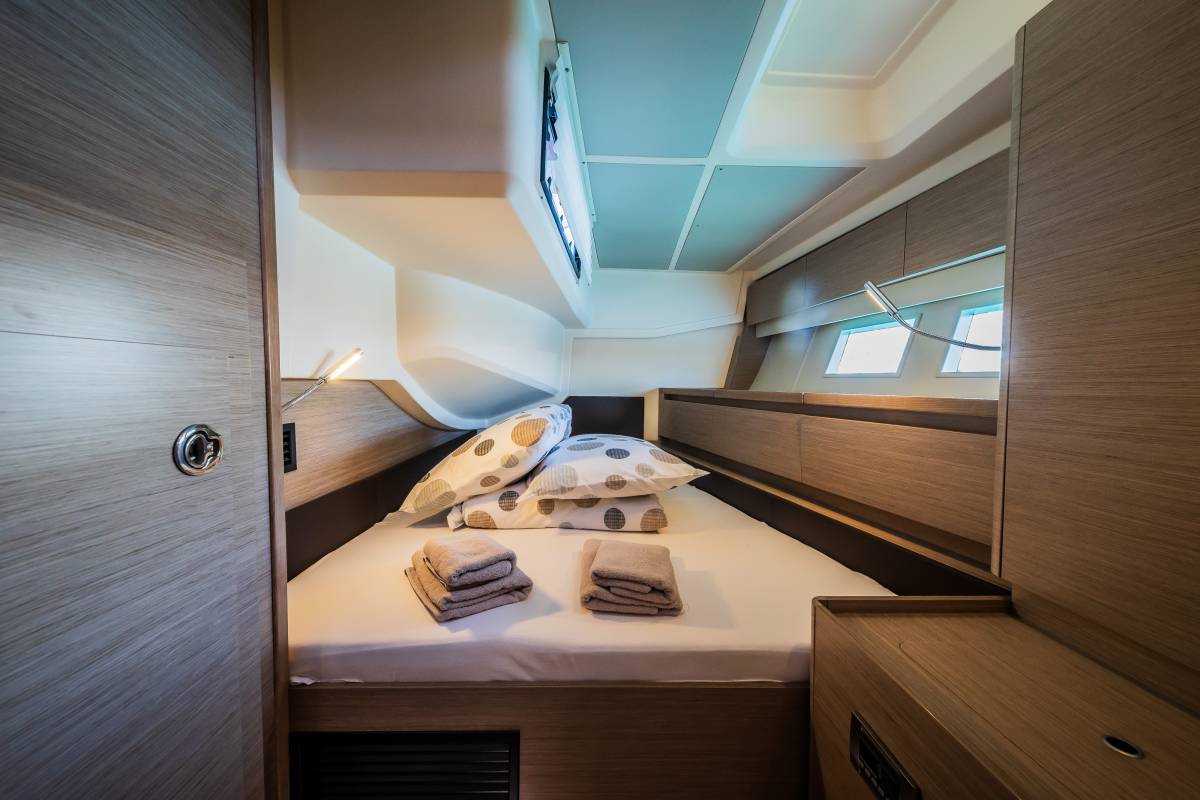 Hanse 588, Eywa | Yacht Charter Croatia
