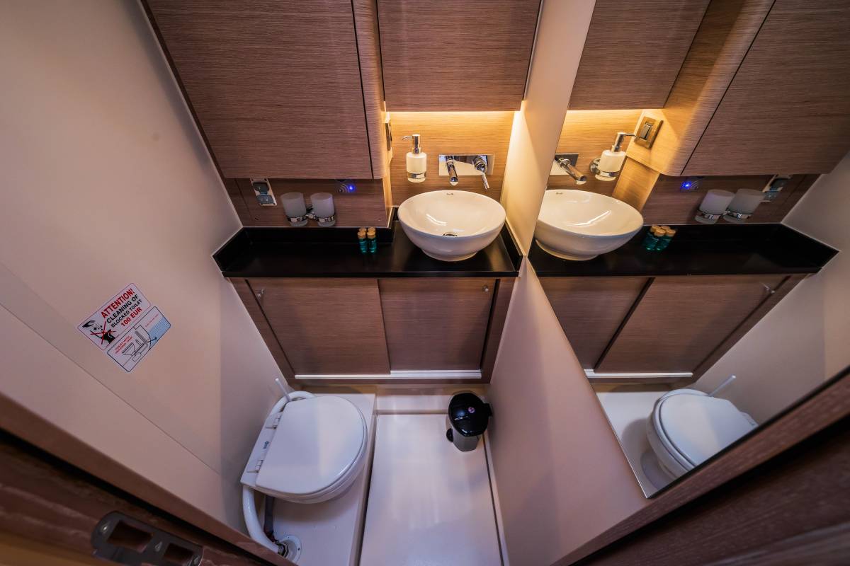 Hanse 588, Eywa | Yacht Charter Croatia