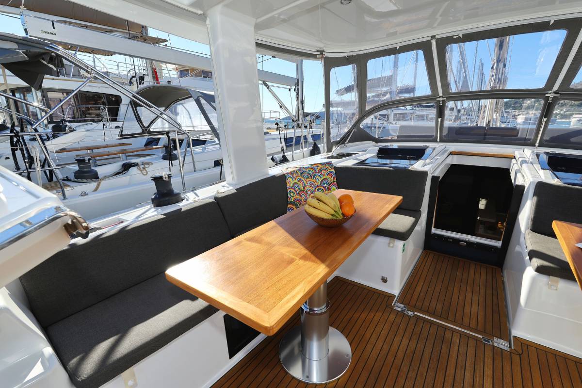 Hanse 588, Citrus | Yacht Charter Croatia