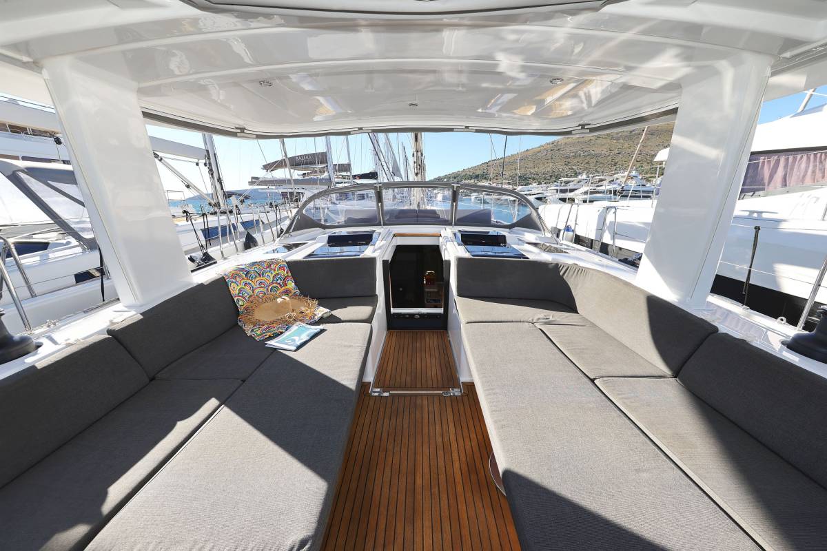 Hanse 588, Citrus | Yacht Charter Croatia