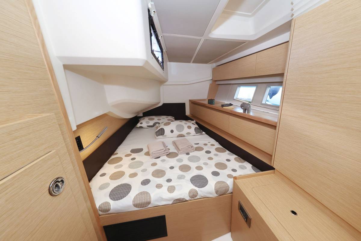 Hanse 588, Citrus | Yacht Charter Croatia