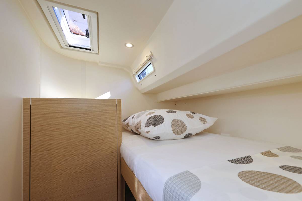 Hanse 588, Citrus | Yacht Charter Croatia