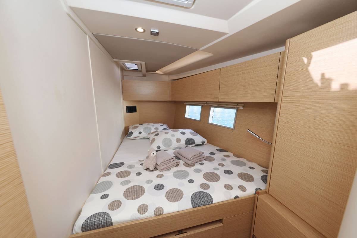Hanse 588, Citrus | Yacht Charter Croatia