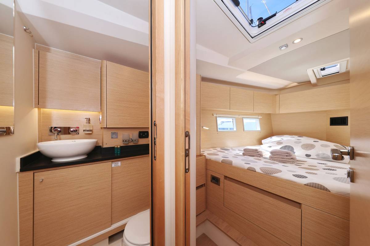 Hanse 588, Citrus | Yacht Charter Croatia