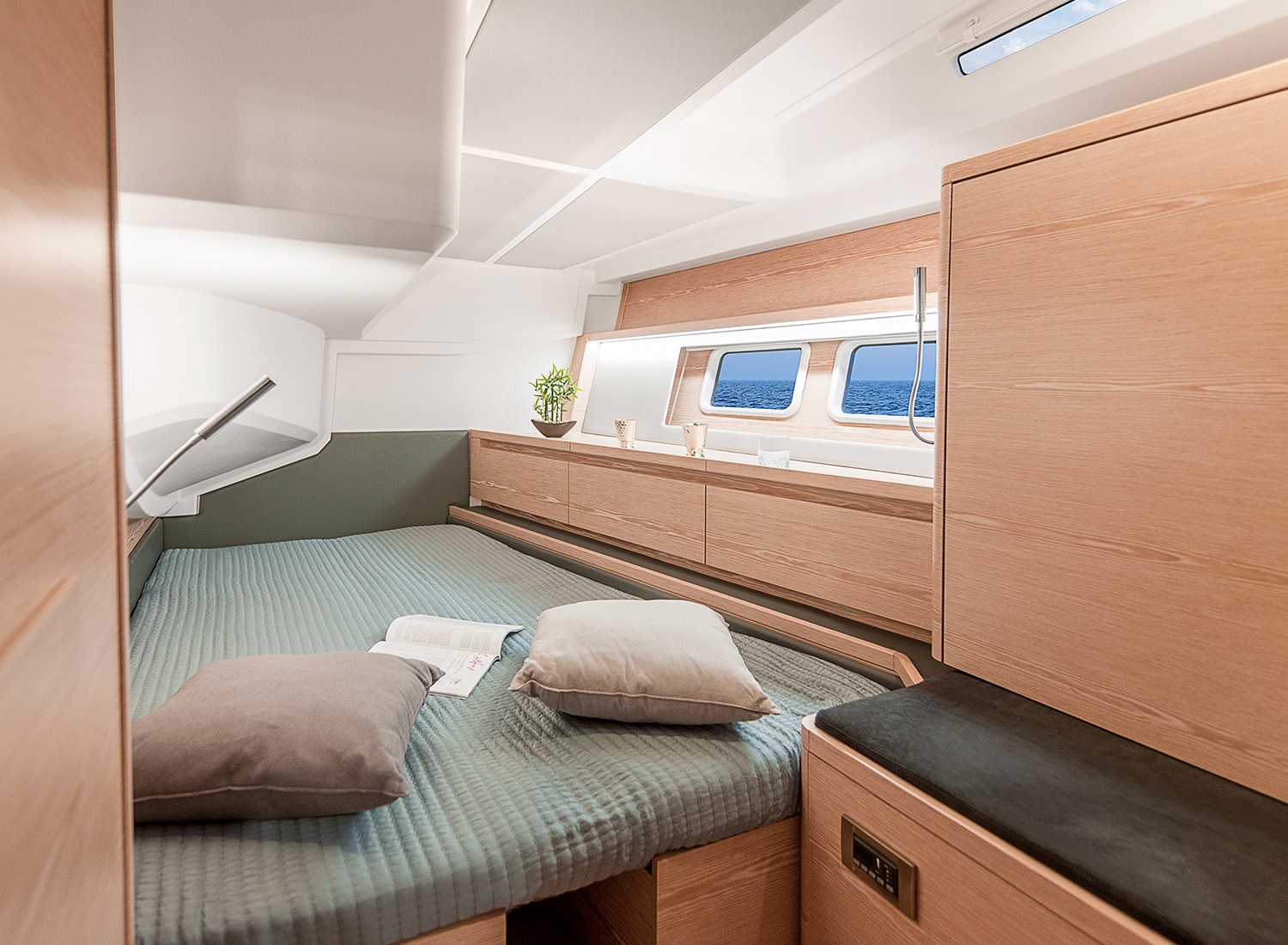 Hanse 588, Citrus | Yacht Charter Croatia