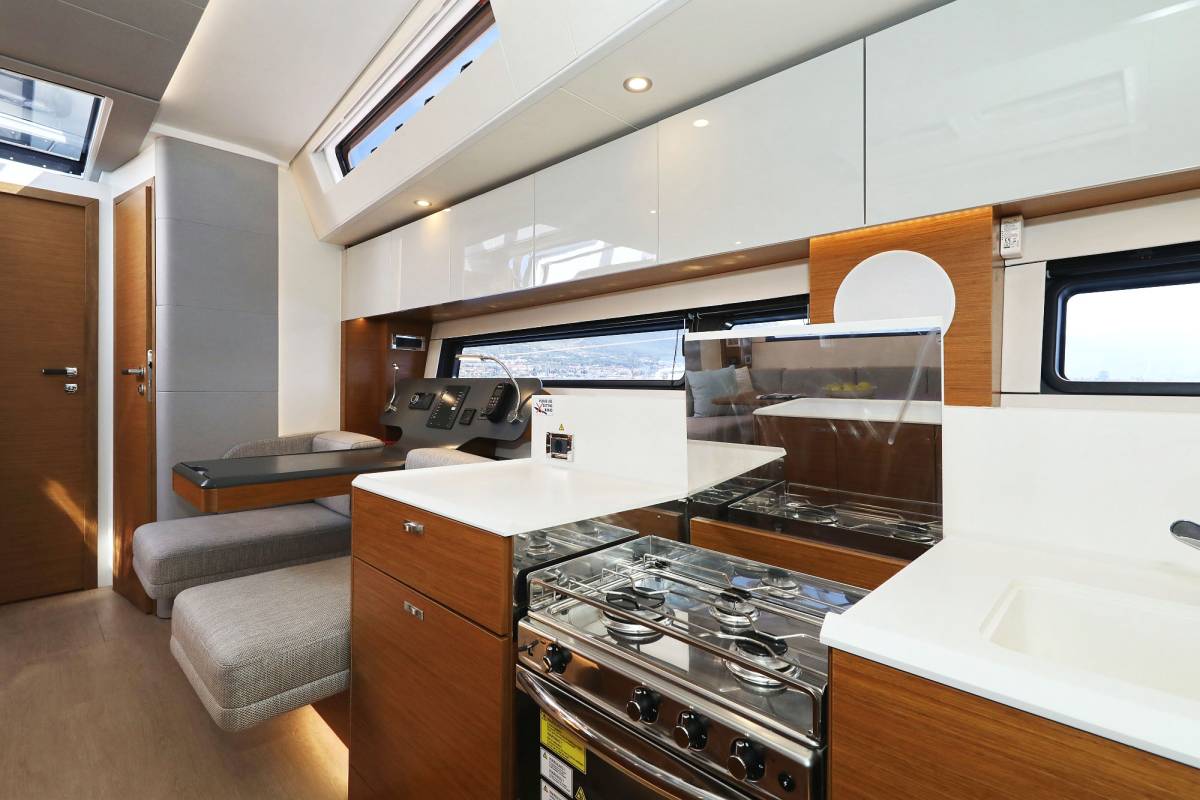 Hanse 590, Volare | Yacht Charter Croatia