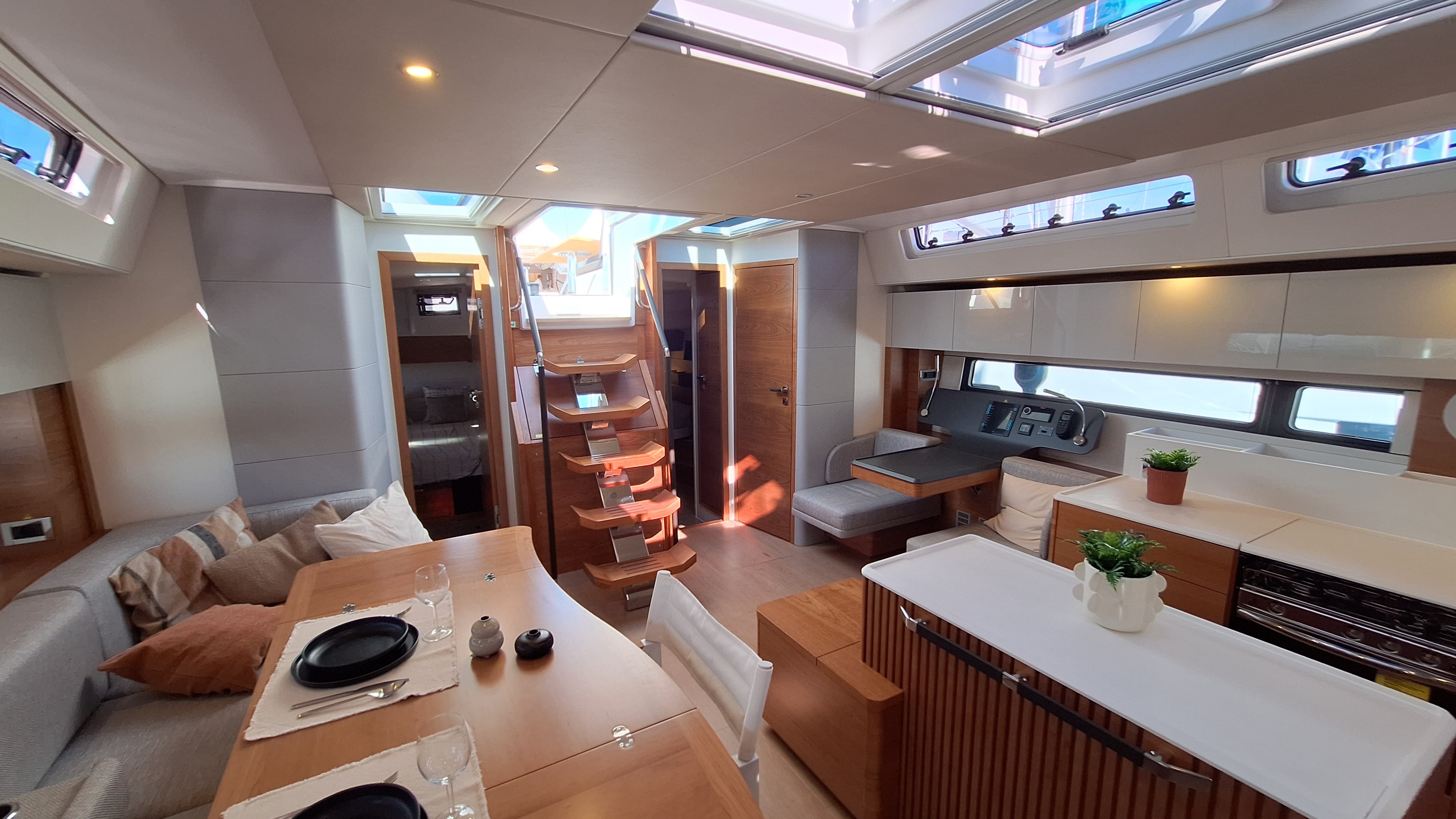 Hanse 590, Volare | Yacht Charter Croatia