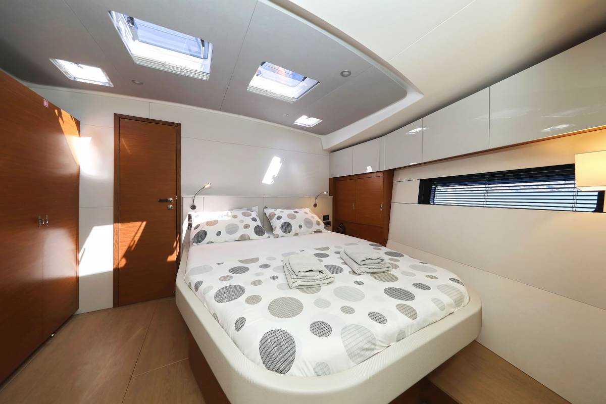 Hanse 590, Volare | Yacht Charter Croatia