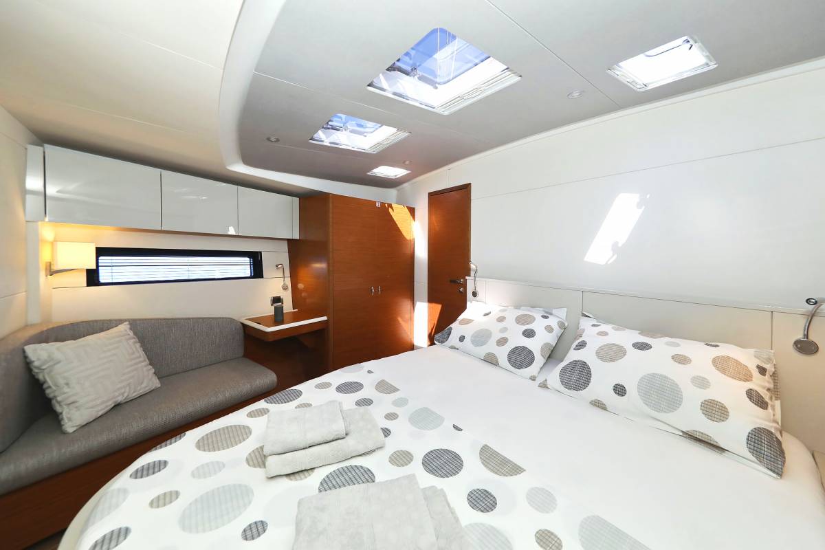 Hanse 590, Volare | Yacht Charter Croatia