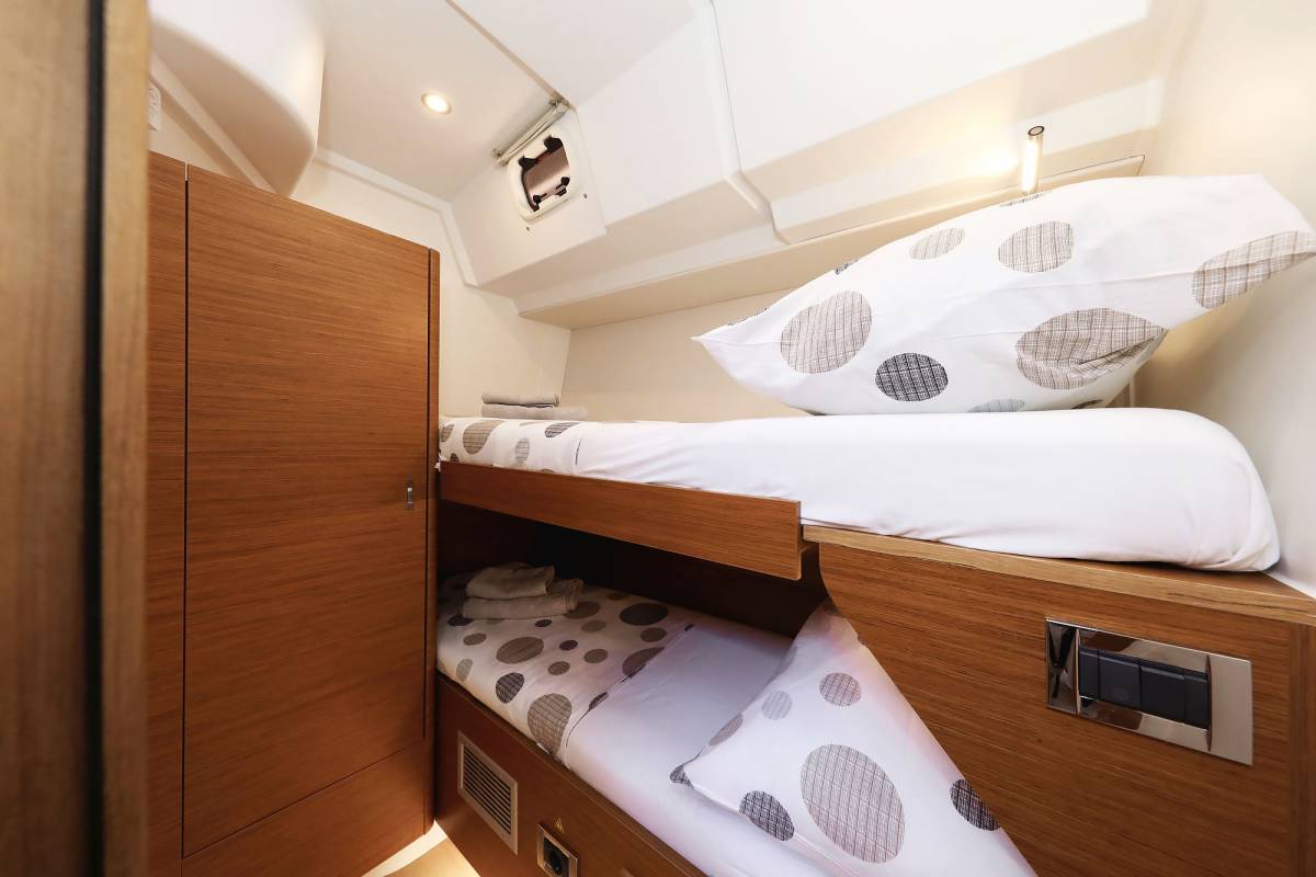 Hanse 590, Volare | Yacht Charter Croatia