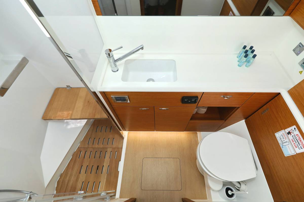 Hanse 590, Volare | Yacht Charter Croatia