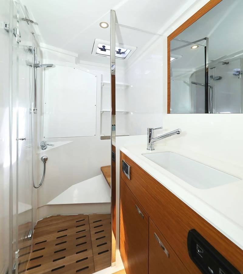 Hanse 590, Volare | Yacht Charter Croatia