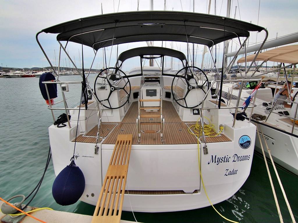 Jeanneau 54, Mystic Dreams | Yacht Charter Croatia