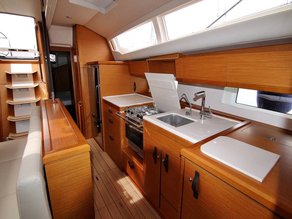 Jeanneau 54, Mystic Dreams | Yacht Charter Croatia