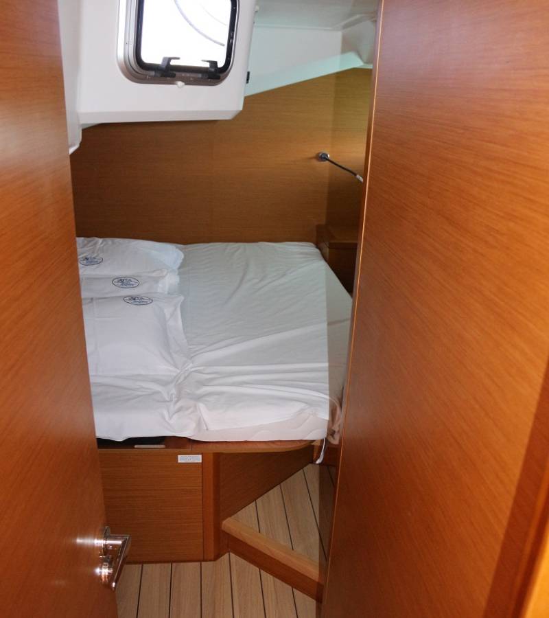 Jeanneau 54, Mystic Dreams | Yacht Charter Croatia