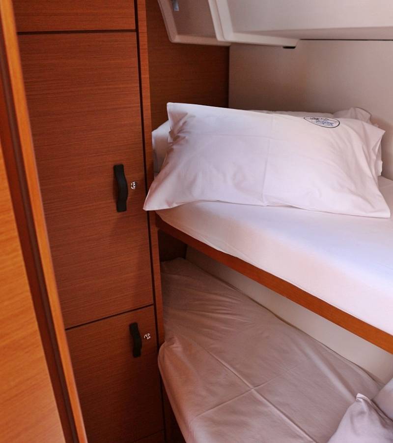 Jeanneau 54, Mystic Dreams | Yacht Charter Croatia