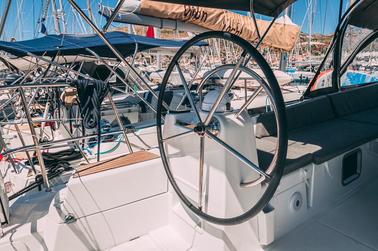 Jeanneau 54, El Yelmo | Yacht Charter Croatia