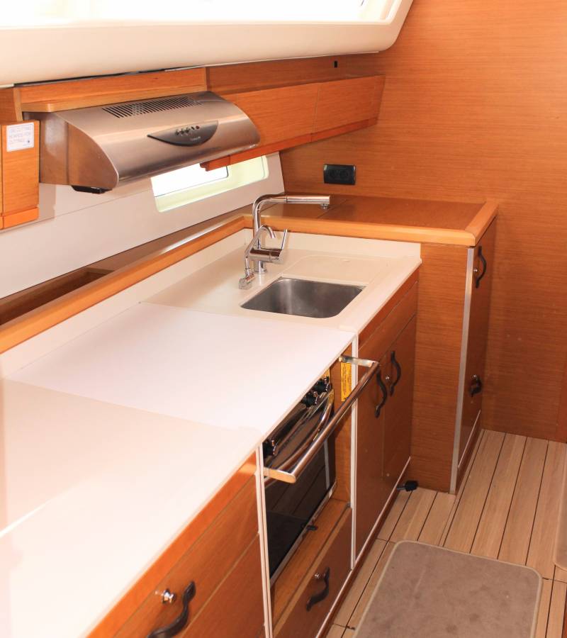 Jeanneau 54, Blue Angel | Yacht Charter Croatia