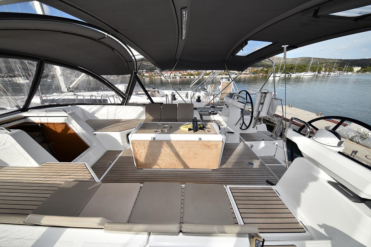Jeanneau 54, Mary-Lu | Yacht Charter Croatia
