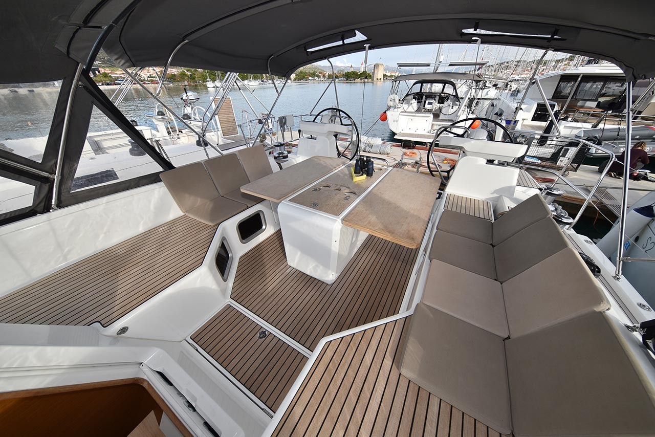 Jeanneau 54, Mary-Lu | Yacht Charter Croatia