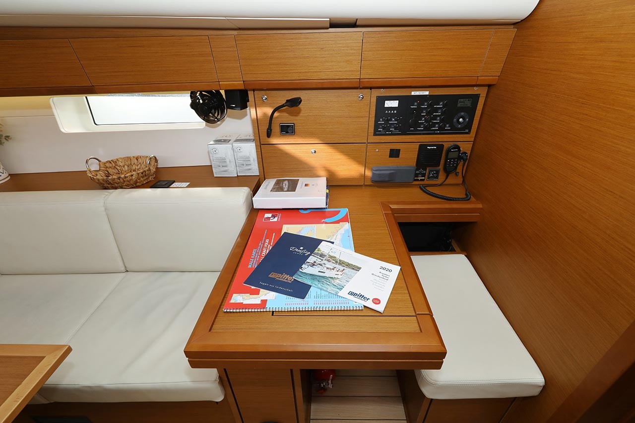 Jeanneau 54, Mary-Lu | Yacht Charter Croatia