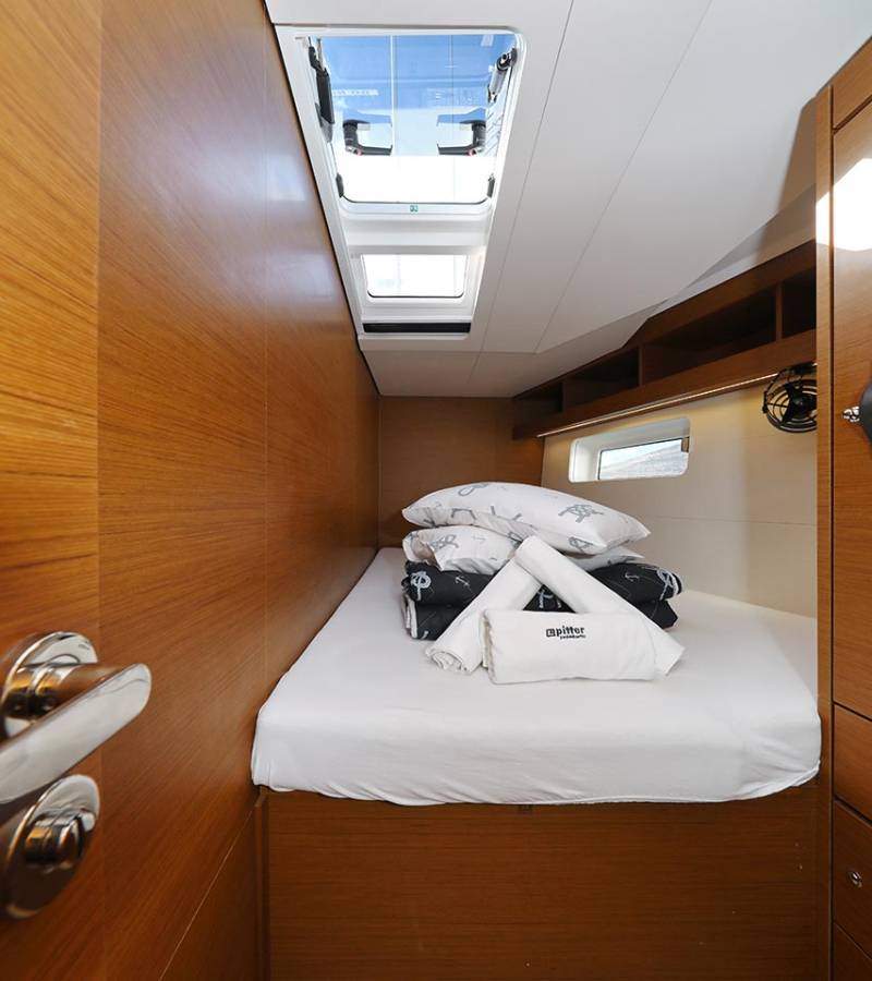 Jeanneau 54, Mary-Lu | Yacht Charter Croatia