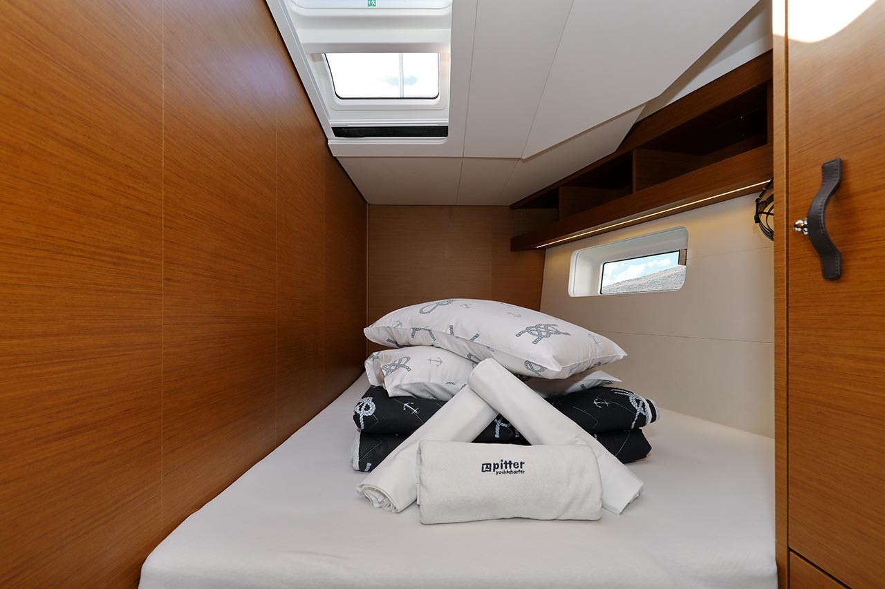 Jeanneau 54, Mary-Lu | Yacht Charter Croatia