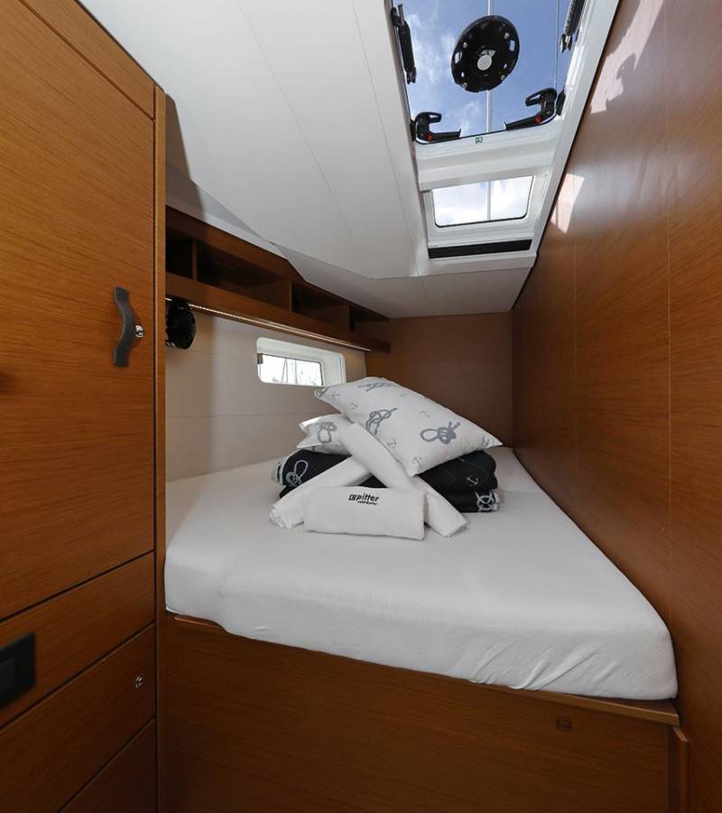 Jeanneau 54, Mary-Lu | Yacht Charter Croatia