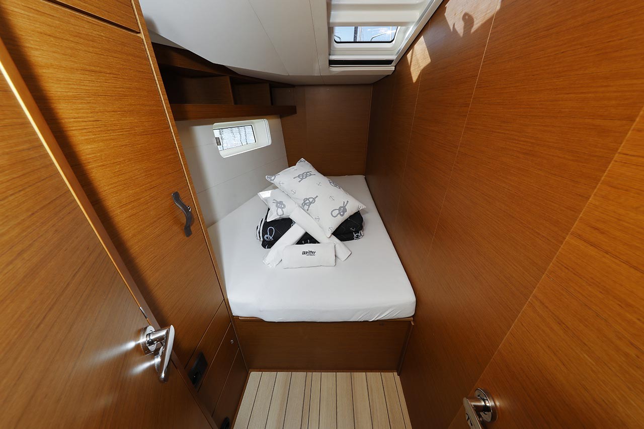 Jeanneau 54, Mary-Lu | Yacht Charter Croatia